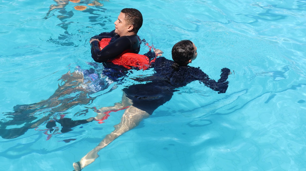 GRUPO OMG - CTO - Piscina 5