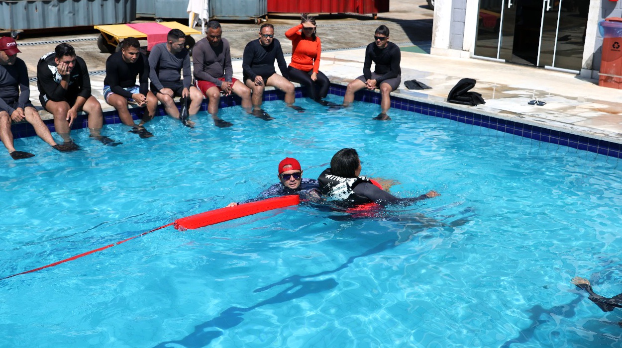 GRUPO OMG - CTO - Piscina 8