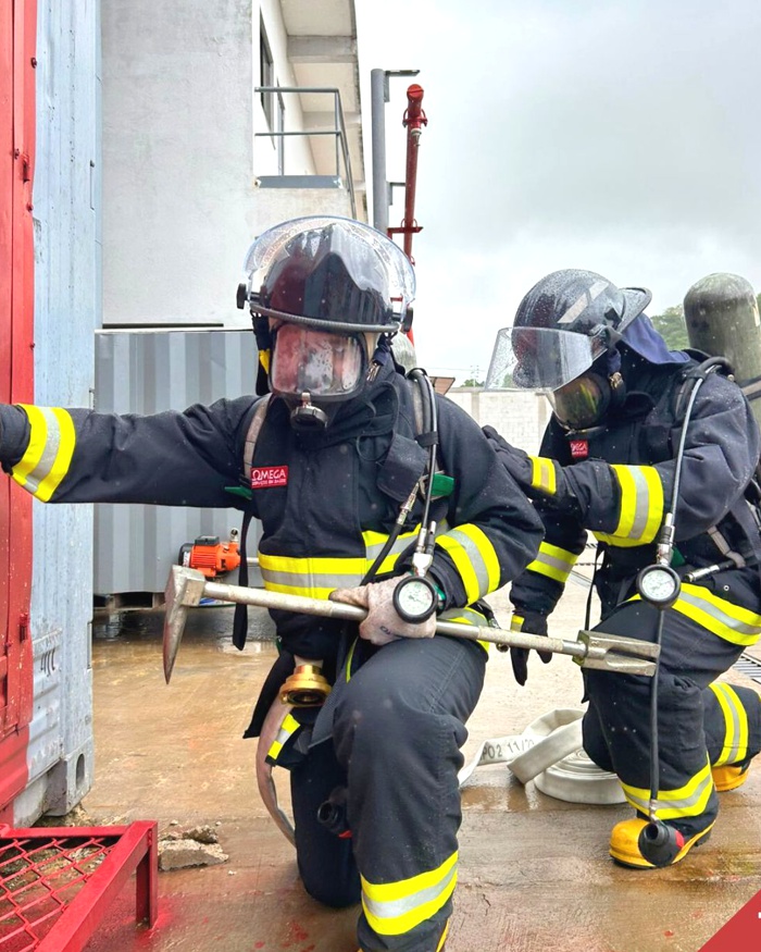 GRUPO OMG - CTO - Simuladores de Espa&ccedil;o Confinado 1